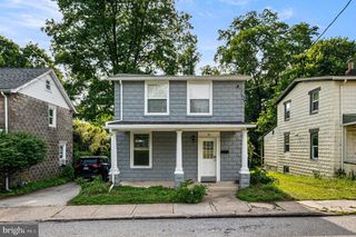 30 KEYSTONE AVE, Paoli, PA 19301