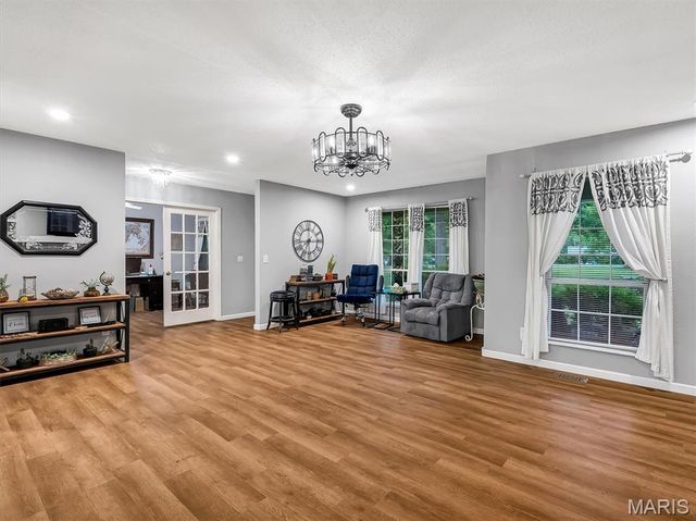 43 E Nottingham Circle, Sullivan, MO 63080