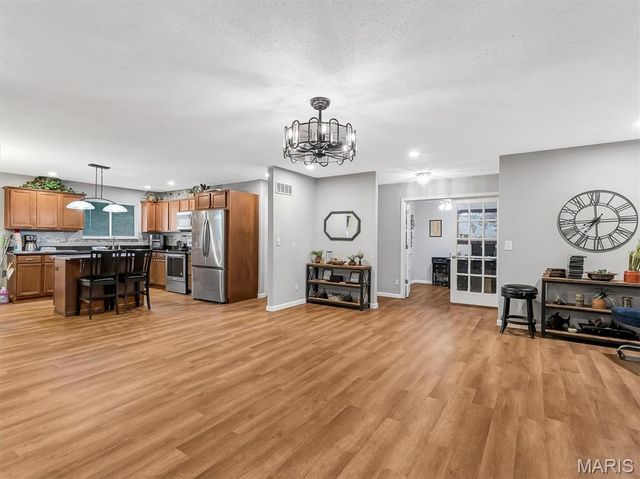 43 E Nottingham Circle, Sullivan, MO 63080