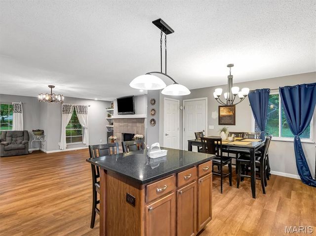 43 E Nottingham Circle, Sullivan, MO 63080