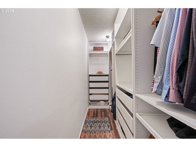 5817 Sw ALFRED St, Portland, OR 97219