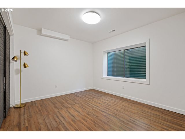 5817 Sw ALFRED St, Portland, OR 97219