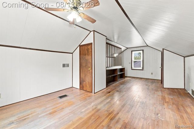 17612 Sprenger Avenue, Eastpointe, MI 48021