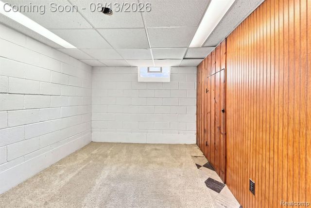 17612 Sprenger Avenue, Eastpointe, MI 48021