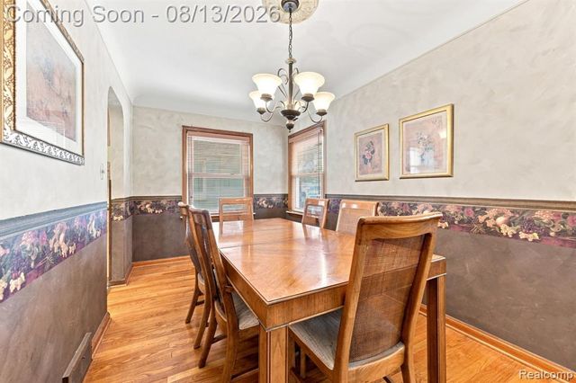 17612 Sprenger Avenue, Eastpointe, MI 48021