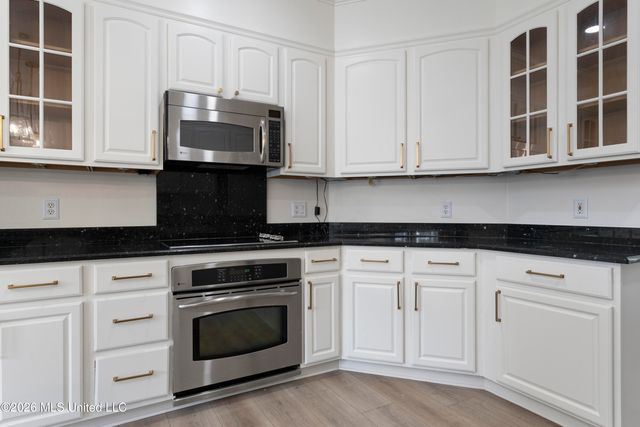 22 Pelican Cove Lane, Long Beach, MS 39560