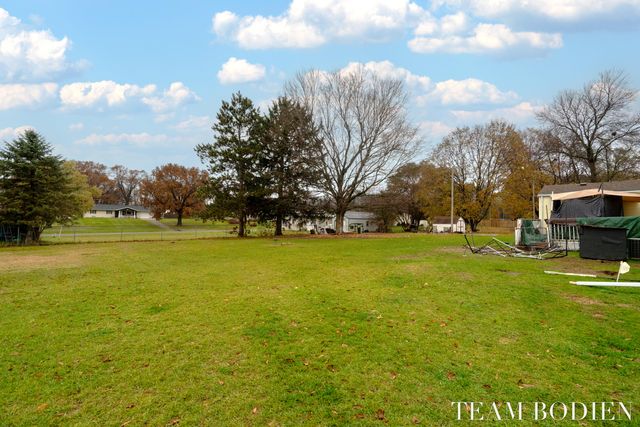 42658 82nd Avenue, Decatur, MI 49045