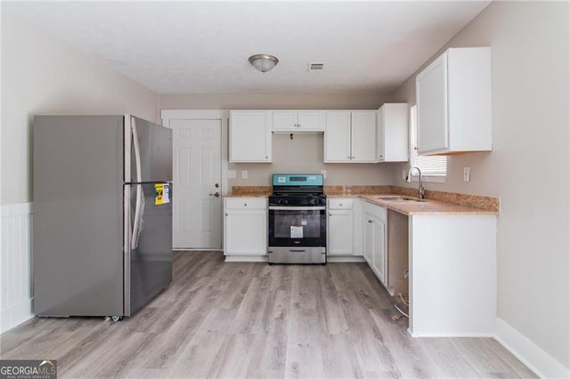2172 Red Rose Lane, Loganville, GA 30052