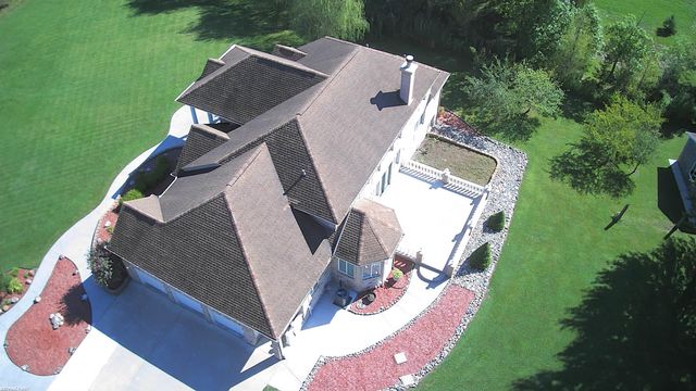 400 E Romeo Road, Oakland, MI 48363