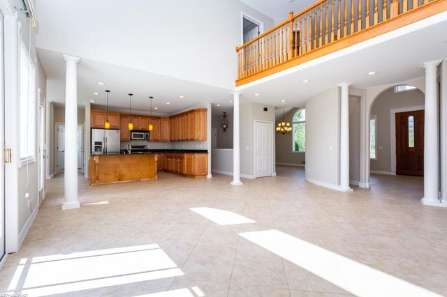 400 E Romeo Road, Oakland, MI 48363