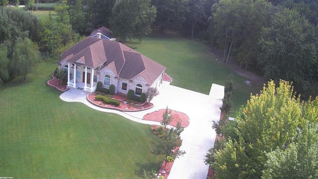 400 E Romeo Road, Oakland, MI 48363