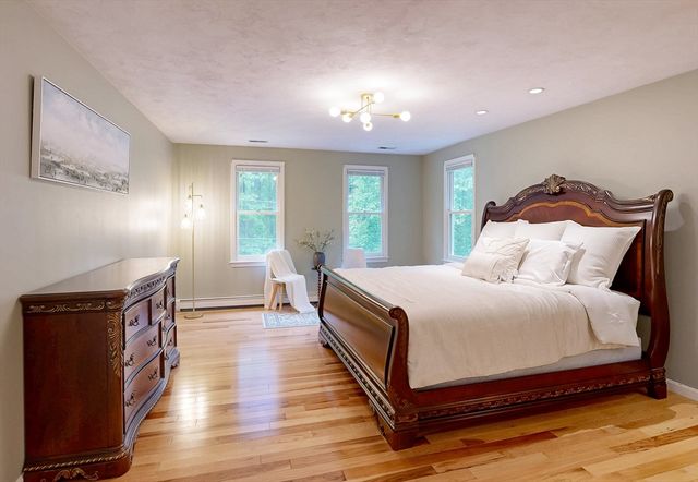 79 Charter Rd, Acton, MA 01720