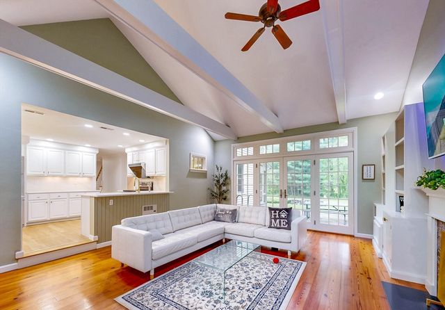 79 Charter Rd, Acton, MA 01720