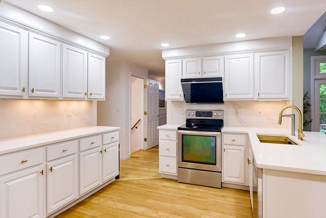 79 Charter Rd, Acton, MA 01720