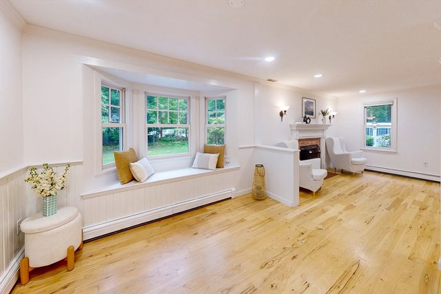 79 Charter Rd, Acton, MA 01720