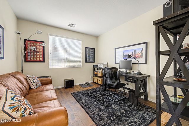 15571 W ROANOKE Avenue, Goodyear, AZ 85395