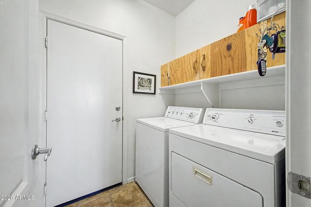 15571 W ROANOKE Avenue, Goodyear, AZ 85395