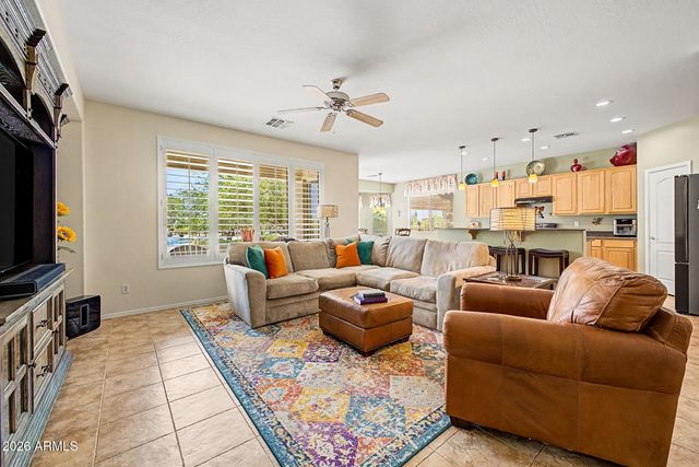 15571 W ROANOKE Avenue, Goodyear, AZ 85395