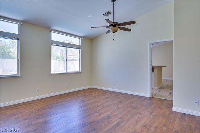 968 East Robindale Road, Las Vegas, NV 89123