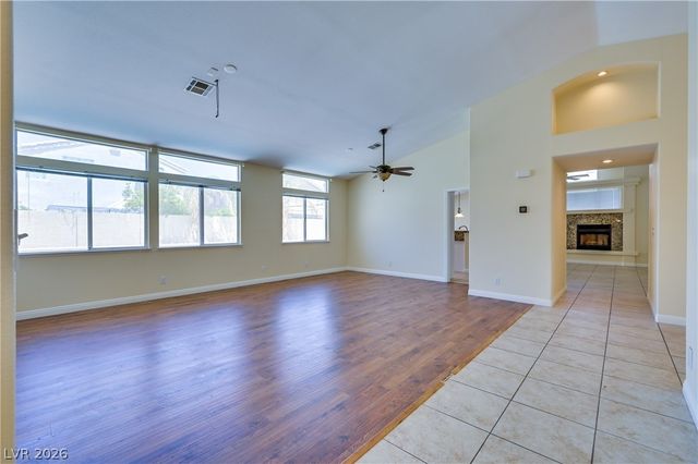 968 East Robindale Road, Las Vegas, NV 89123