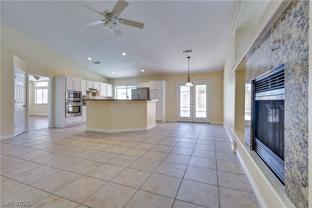 968 East Robindale Road, Las Vegas, NV 89123