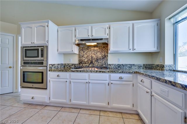 968 East Robindale Road, Las Vegas, NV 89123