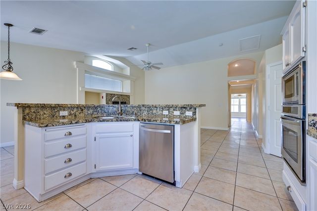 968 East Robindale Road, Las Vegas, NV 89123