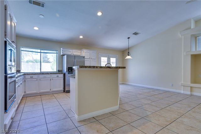 968 East Robindale Road, Las Vegas, NV 89123