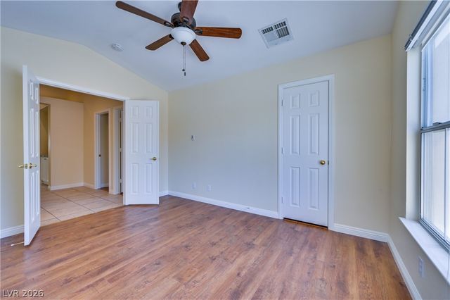 968 East Robindale Road, Las Vegas, NV 89123