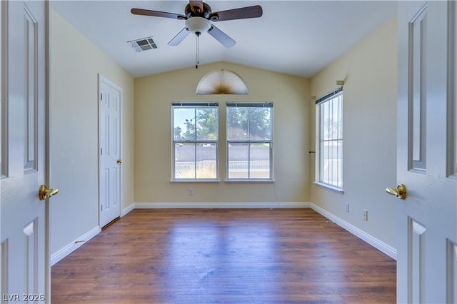 968 East Robindale Road, Las Vegas, NV 89123