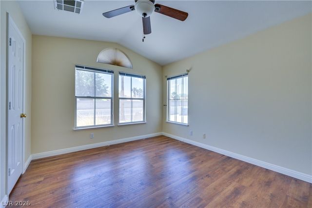 968 East Robindale Road, Las Vegas, NV 89123