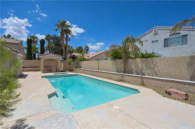 968 East Robindale Road, Las Vegas, NV 89123