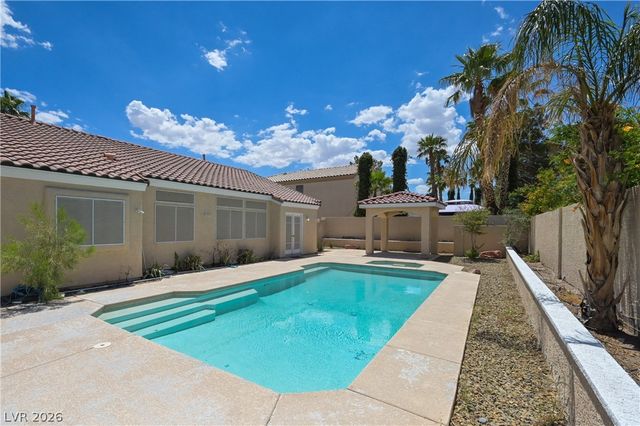 968 East Robindale Road, Las Vegas, NV 89123
