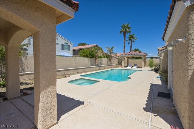 968 East Robindale Road, Las Vegas, NV 89123