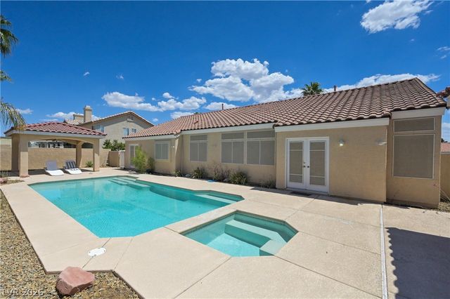 968 East Robindale Road, Las Vegas, NV 89123