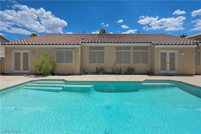 968 East Robindale Road, Las Vegas, NV 89123