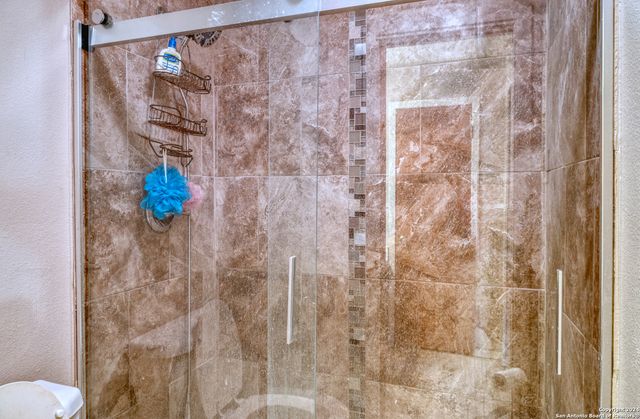 2227 mill creek, Leakey, TX 78873