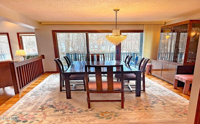 4 Van Court, Queensbury, NY 12804