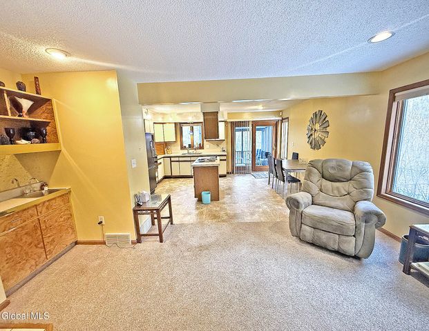 4 Van Court, Queensbury, NY 12804