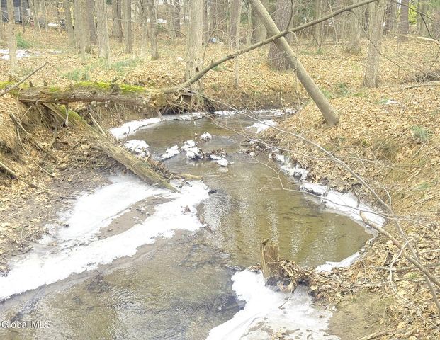 4 Van Court, Queensbury, NY 12804