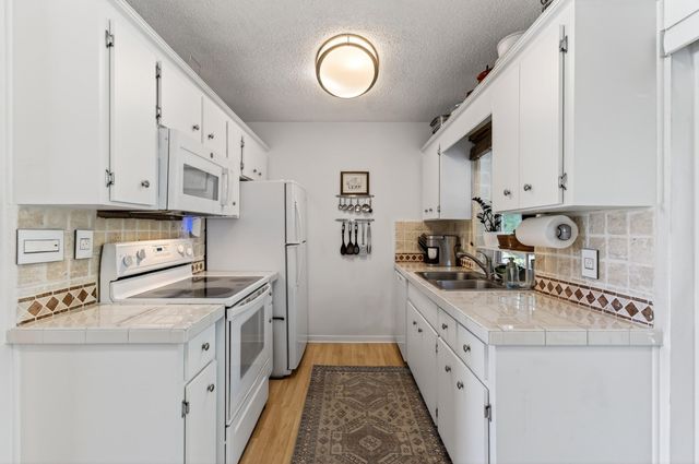 1109 NW 8th Street, Boynton Beach, FL 33426