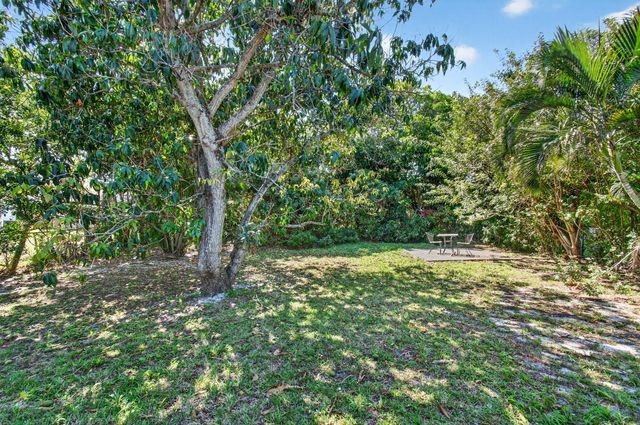 1109 NW 8th Street, Boynton Beach, FL 33426