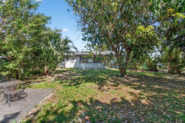 1109 NW 8th Street, Boynton Beach, FL 33426