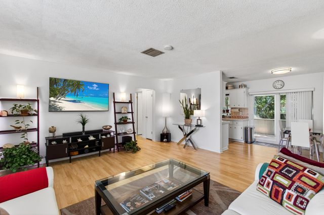 1109 NW 8th Street, Boynton Beach, FL 33426