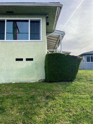 10902 S Western, Los Angeles, CA 90047