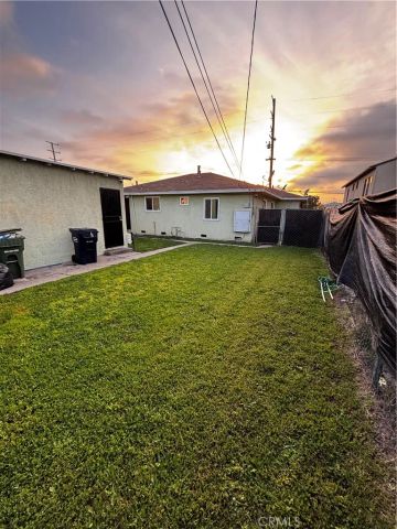 10902 S Western, Los Angeles, CA 90047