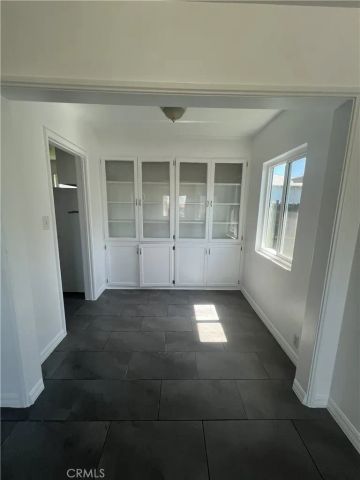 10902 S Western, Los Angeles, CA 90047