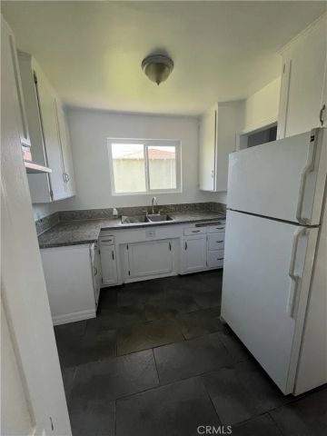 10902 S Western, Los Angeles, CA 90047