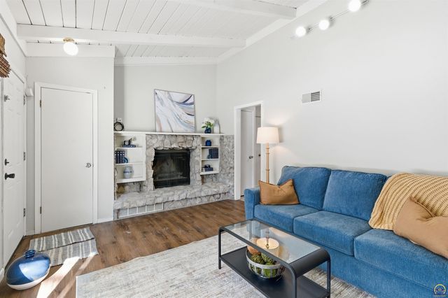 1830 SW Medford AVE, Topeka, KS 66604