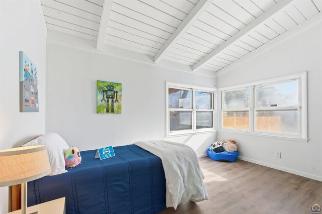 1830 SW Medford AVE, Topeka, KS 66604